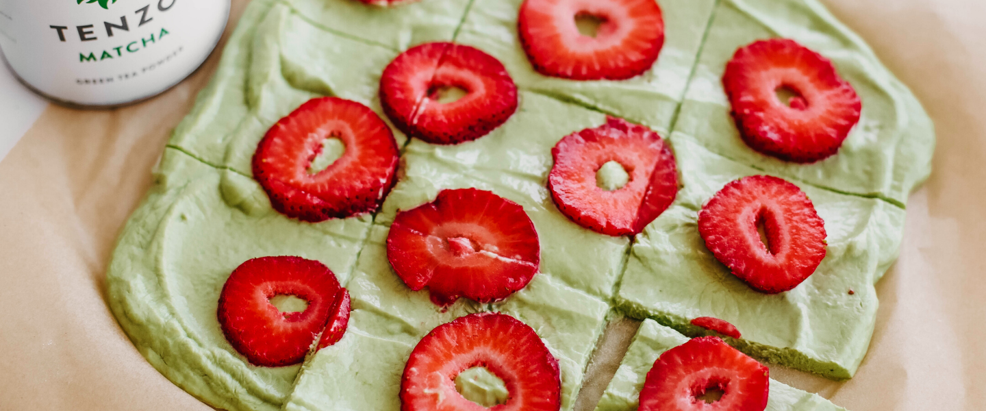 Matcha Frozen Yogurt Bark