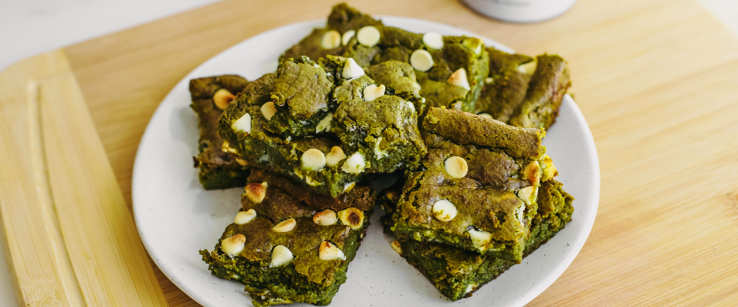 Flourless Matcha Blondies