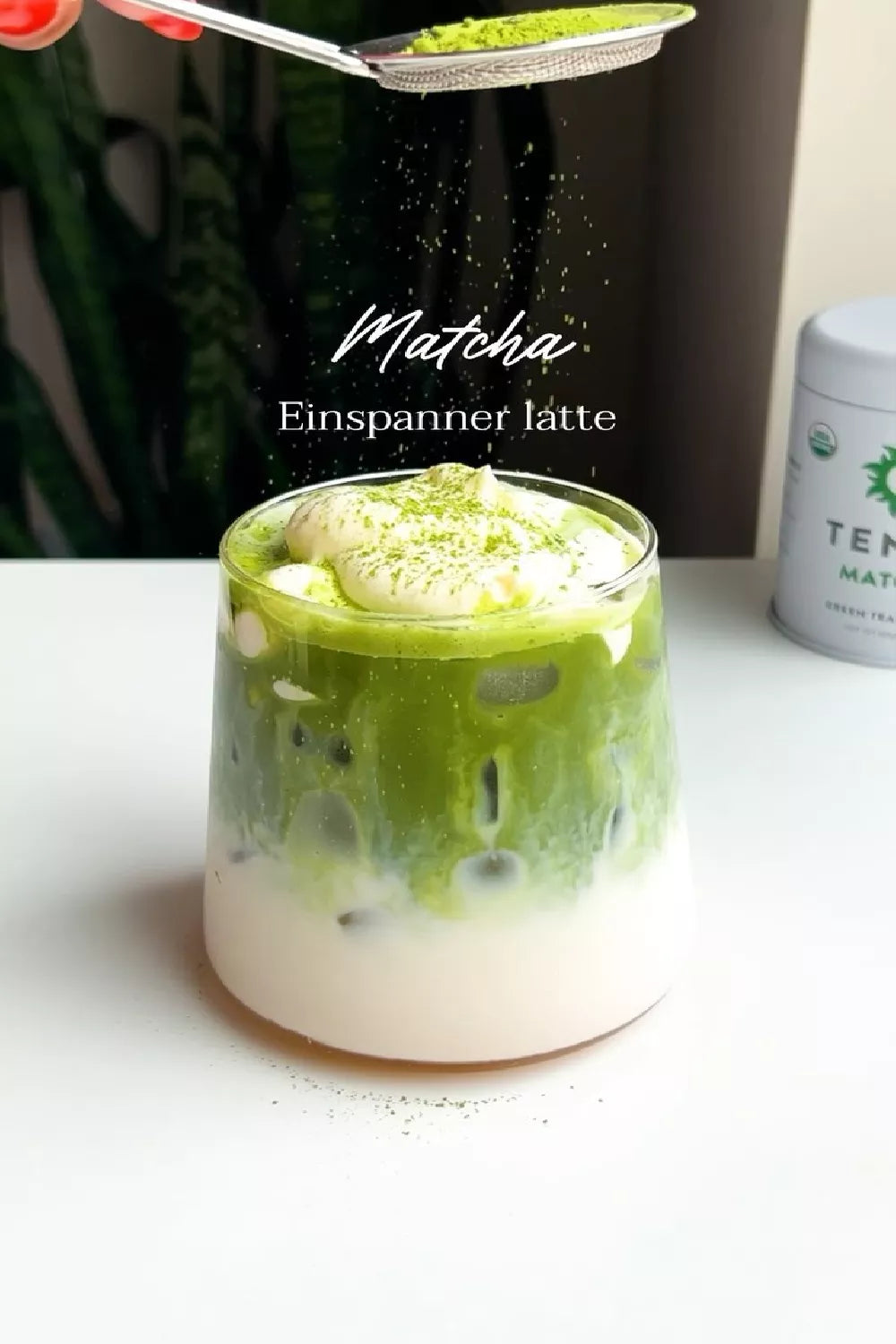 Matcha Einspanner Latte