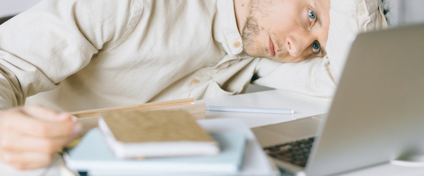 Why Can't I Focus? Common Reasons & Practical Solutions